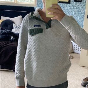 Brand new barley warn Patagonia crew neck hoodie!